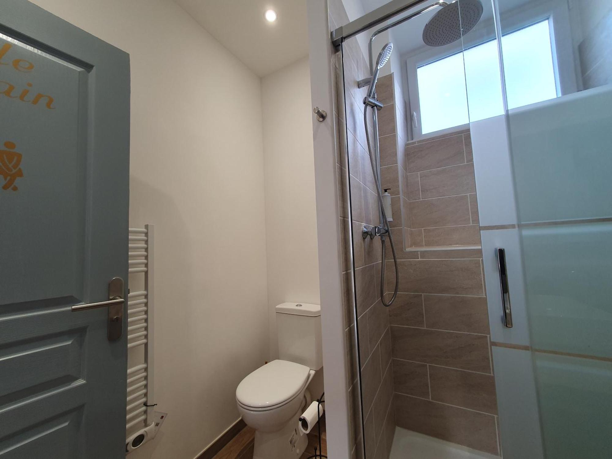 Vernon Rive Droite Apartment
